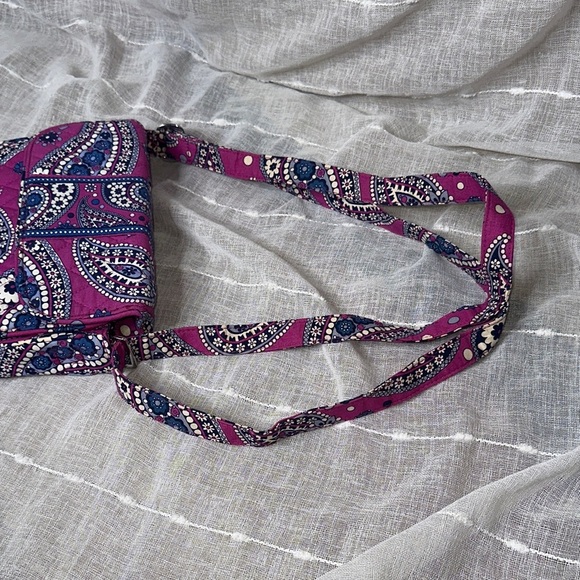 Vera Bradley Boysenberry Paisley the Rachel Crossbody Bag Designer Retired NWOT - Picture 8 of 14